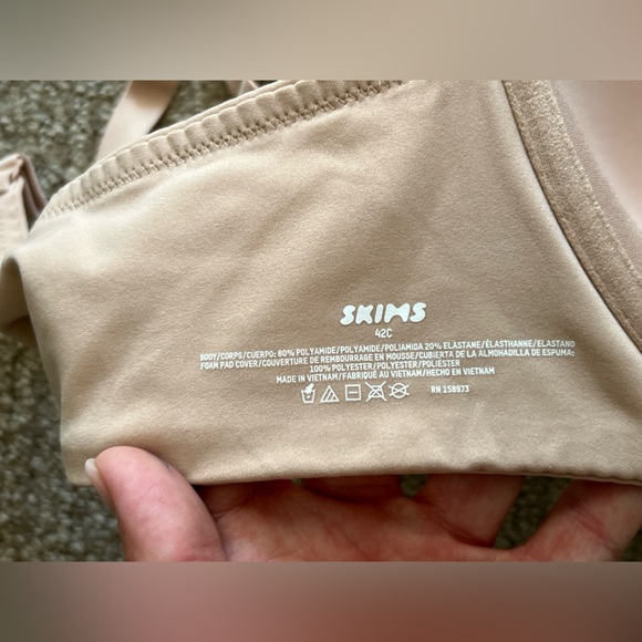 SKIMS Fits Everybody Push Up Demi Bra Mica 42C NWT - Picture 4 of 5